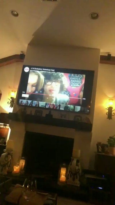 Watch Leon Thomas's leaked NSFW video on TwXstars