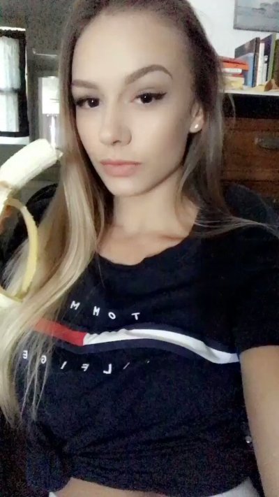 Watch naomi 💘's leaked NSFW video on TwXstars