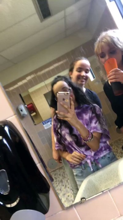 Watch idgafer's leaked NSFW video on TwXstars