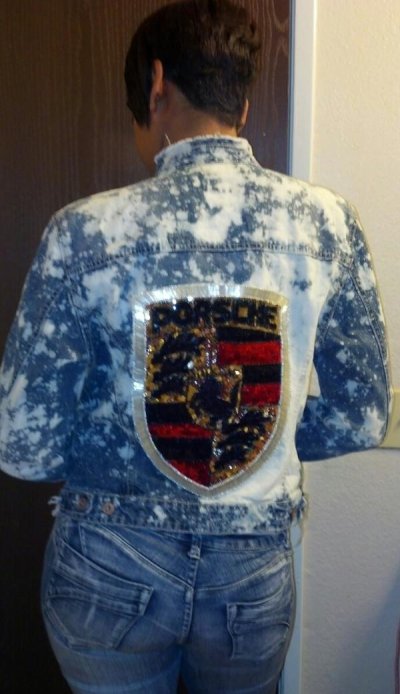 Watch Dee's leaked NSFW photo on TwXstars