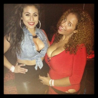 Watch SELENA STAR XXX's leaked NSFW photo on TwXstars