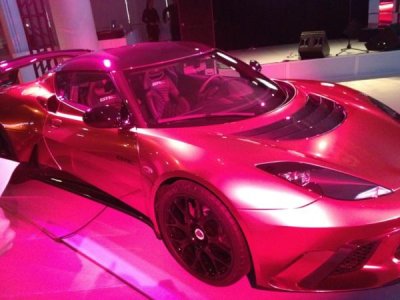 Watch SWIZZ BEATZ's leaked NSFW photo on TwXstars