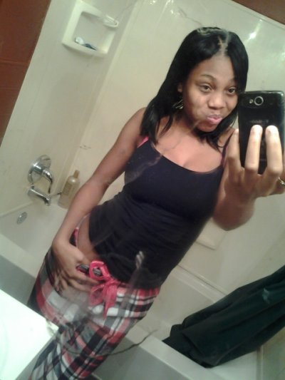 Watch EvonTeylor 💅🏾📸's leaked NSFW photo on TwXstars