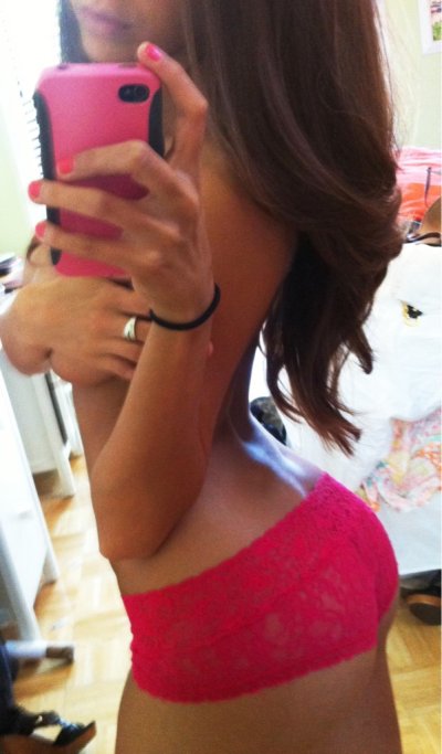 Watch Shelby Chesnes's leaked NSFW photo on TwXstars