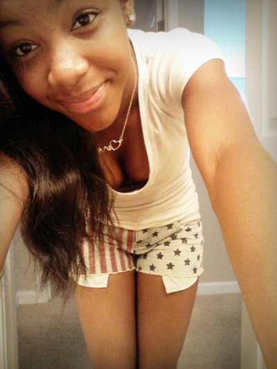 Watch La’Rue's leaked NSFW photo on TwXstars