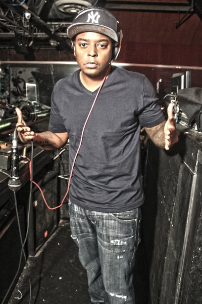 Watch EURO's leaked NSFW photo on TwXstars