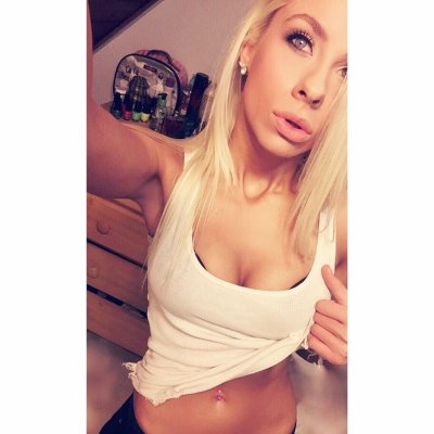 Watch Andie Case's leaked NSFW photo on TwXstars