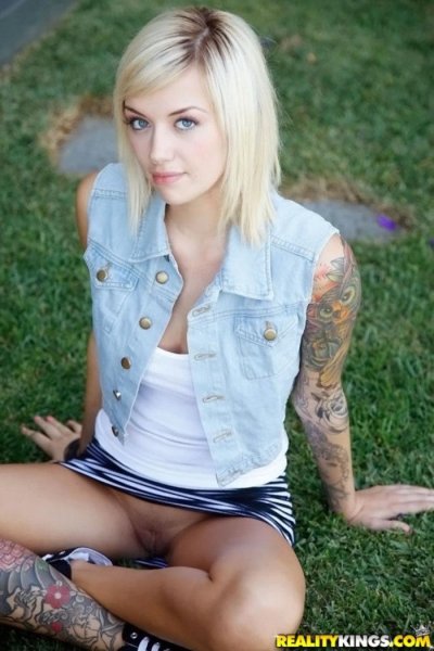 Watch Emma Mae's leaked NSFW photo on TwXstars