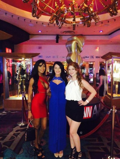 Watch ɴᴀᴅɪᴀ ᴊᴀʏ in Miami's leaked NSFW photo on TwXstars