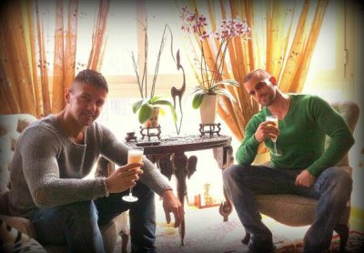 Watch Damien Crosse's leaked NSFW photo on TwXstars