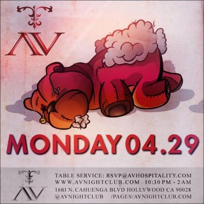 Watch Nicholas Alan's leaked NSFW photo on TwXstars