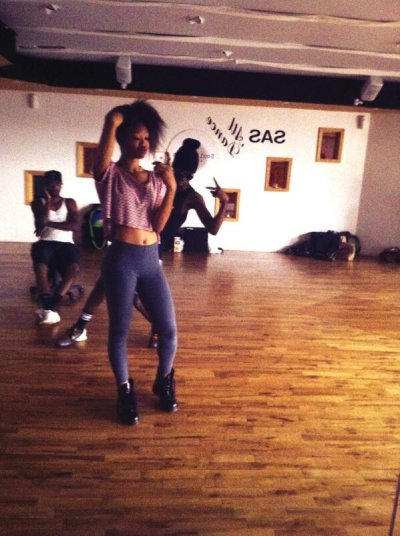 Watch $MOKIN ON KIE$HA's leaked NSFW photo on TwXstars