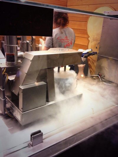 Watch David Zhang's leaked NSFW photo on TwXstars