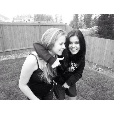 Watch Amberleigh West's leaked NSFW photo on TwXstars