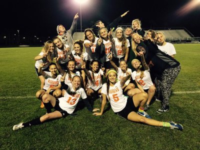 Watch Whit's leaked NSFW photo on TwXstars