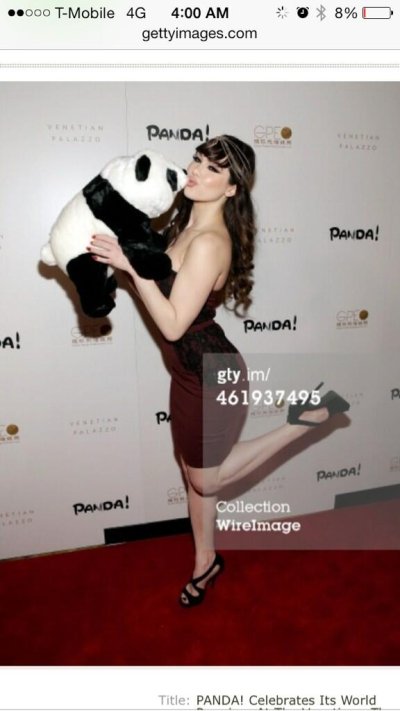 Watch Claire Sinclair's leaked NSFW photo on TwXstars