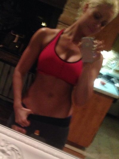 Watch Maryse Mizanin's leaked NSFW photo on TwXstars