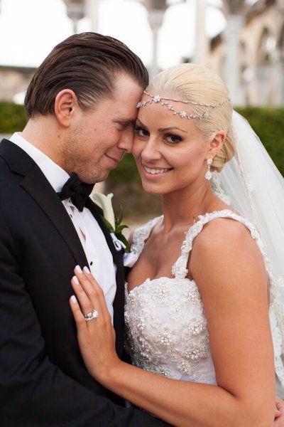 Watch Maryse Mizanin's leaked NSFW photo on TwXstars