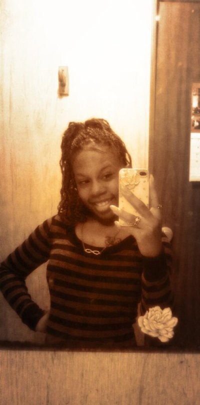 Watch Yours Truly...'s leaked NSFW photo on TwXstars