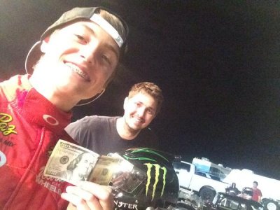 Watch Zane Smith's leaked NSFW photo on TwXstars