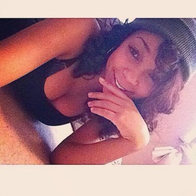 Watch Lezzy Lez's leaked NSFW photo on TwXstars