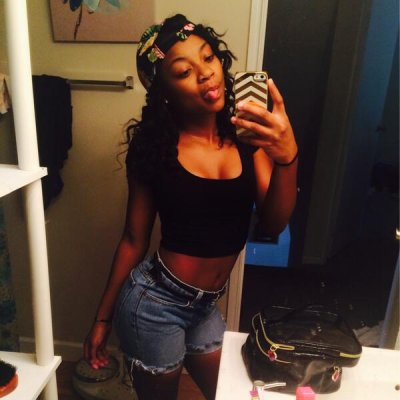 Watch Marie 👑's leaked NSFW photo on TwXstars