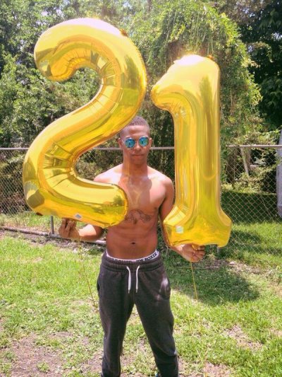 Watch Juanyell Martinez's leaked NSFW photo on TwXstars