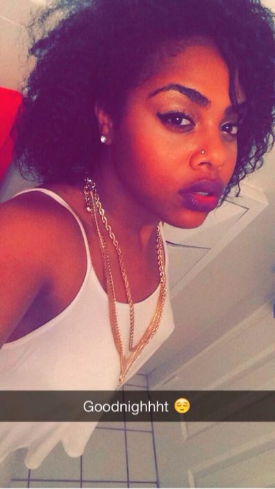 Watch I s a b e ll e's leaked NSFW photo on TwXstars