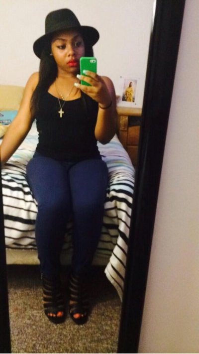 Watch I s a b e ll e's leaked NSFW photo on TwXstars