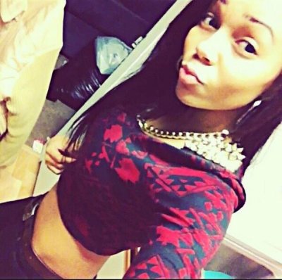 Watch Lezzy Lez's leaked NSFW photo on TwXstars