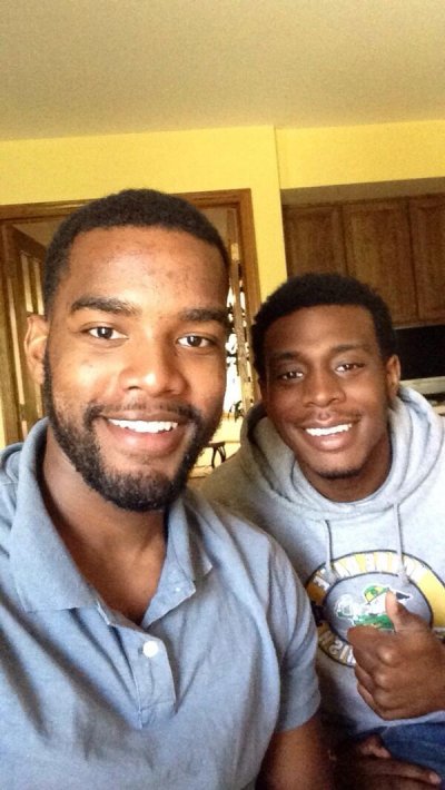 Watch Emmanuel McNeely, M.D. , MS, MHA's leaked NSFW photo on TwXstars