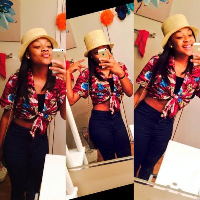 Watch Marie 👑's leaked NSFW photo on TwXstars