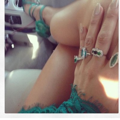 Watch Jane Doe's leaked NSFW photo on TwXstars