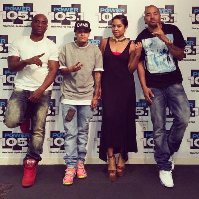 Watch Tank's leaked NSFW photo on TwXstars