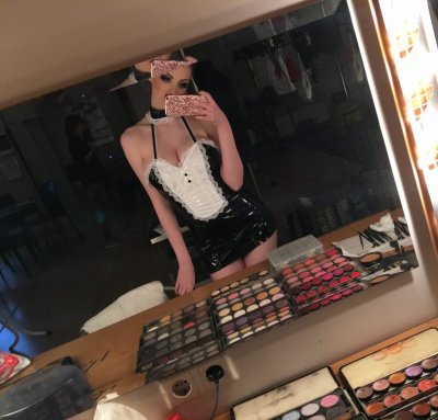 Watch Alice Brookes's leaked NSFW photo on TwXstars