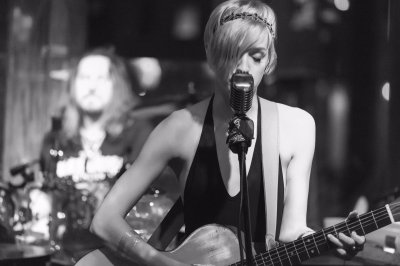 Watch Brit Sheridan's leaked NSFW photo on TwXstars