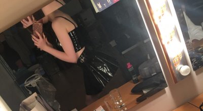 Watch Alice Brookes's leaked NSFW photo on TwXstars