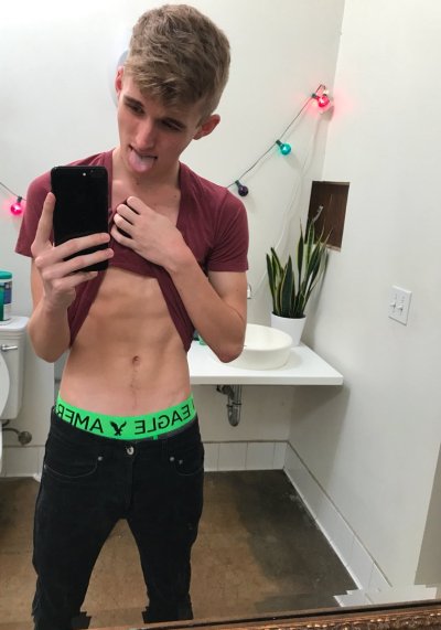 Watch Dawson's leaked NSFW photo on TwXstars