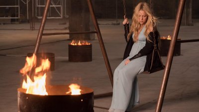 Watch Shakira's leaked NSFW photo on TwXstars