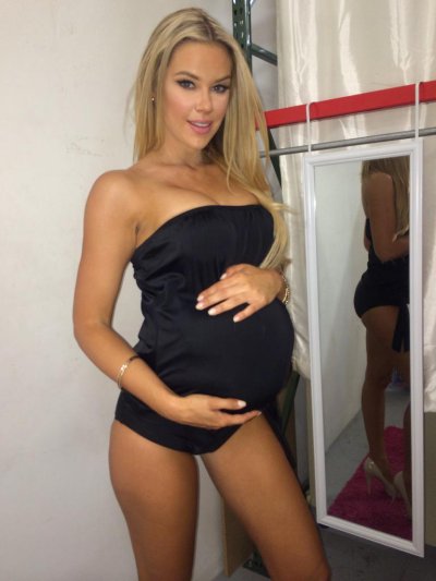 Watch Jessa Hinton's leaked NSFW photo on TwXstars