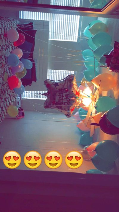 Watch $hawna's leaked NSFW photo on TwXstars