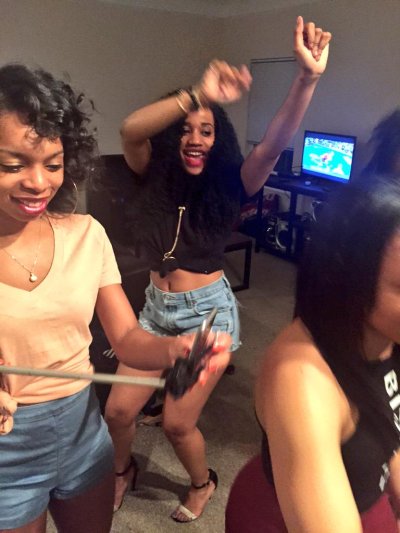 Watch brit.'s leaked NSFW photo on TwXstars