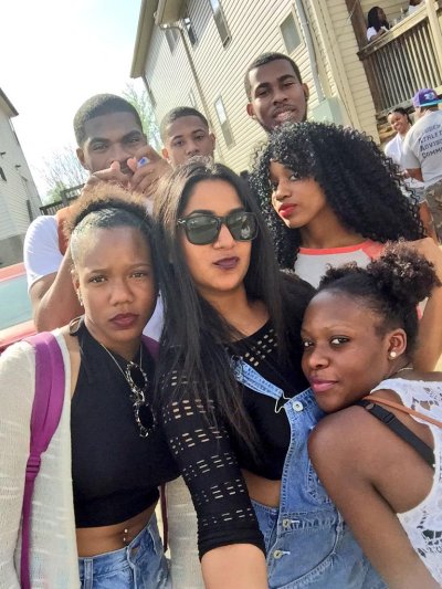 Watch brit.'s leaked NSFW photo on TwXstars