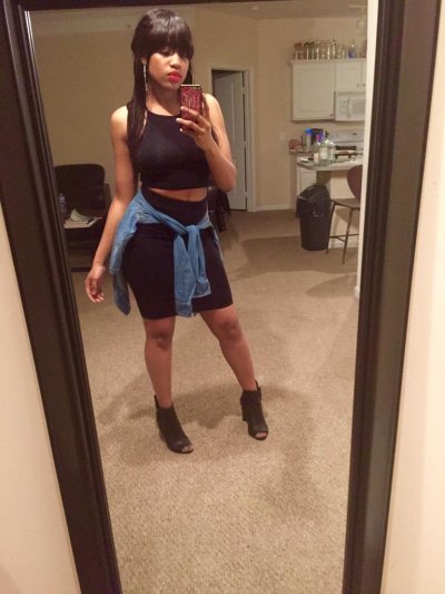 Watch brit.'s leaked NSFW photo on TwXstars