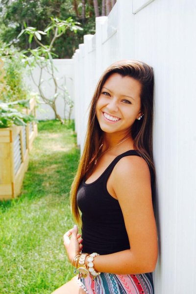 Watch Whit's leaked NSFW photo on TwXstars