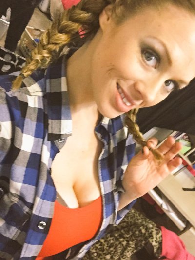 Watch Katie Kox's leaked NSFW photo on TwXstars