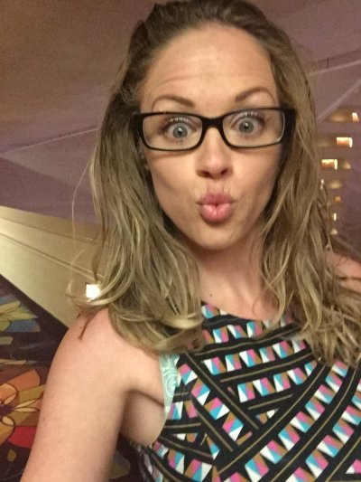 Watch Katie Kox's leaked NSFW photo on TwXstars