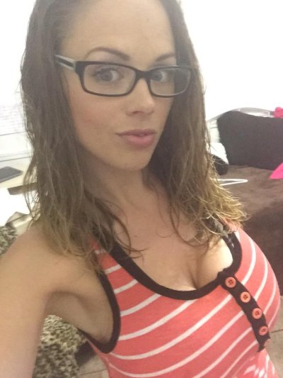 Watch Katie Kox's leaked NSFW photo on TwXstars