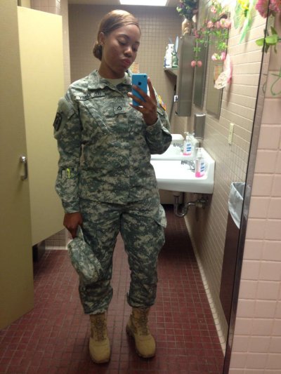 Watch February’s Finest's leaked NSFW photo on TwXstars