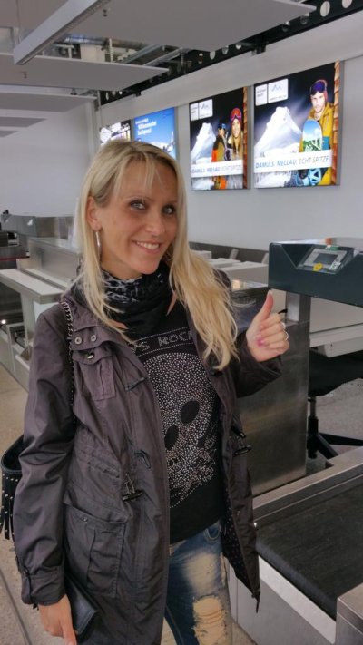 Watch Julia Pink's leaked NSFW photo on TwXstars